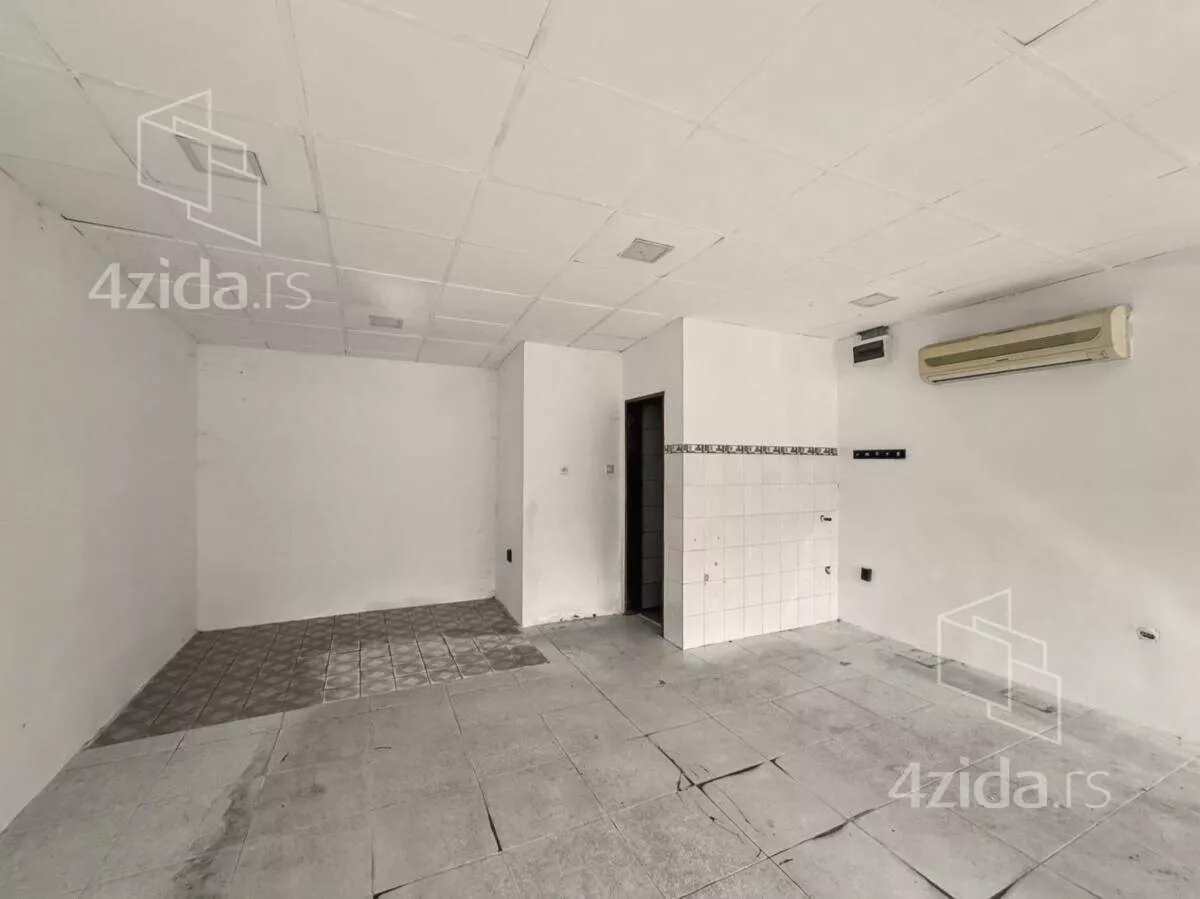 Lokal | 4zida