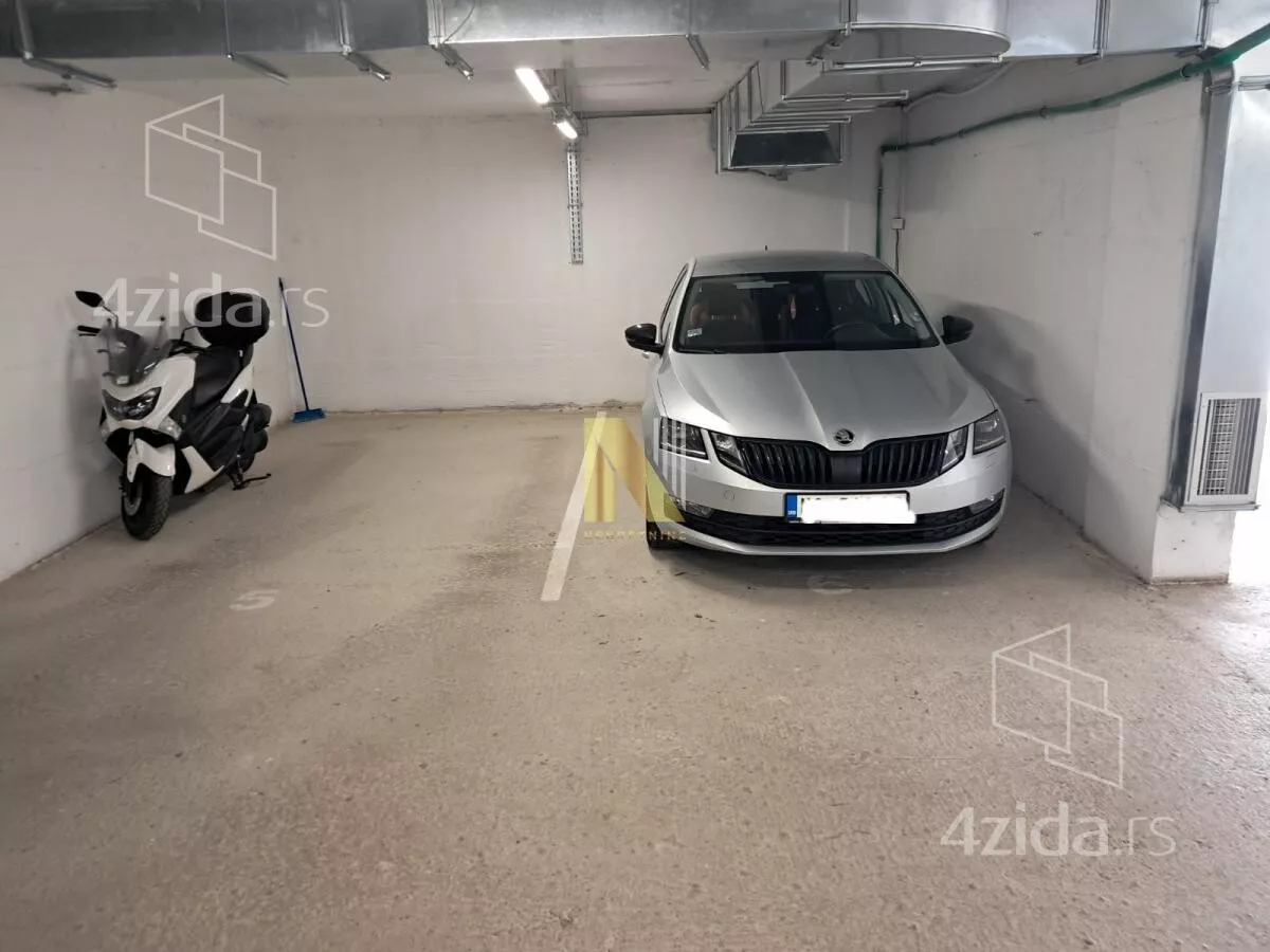 Garaža/Parking | 4zida