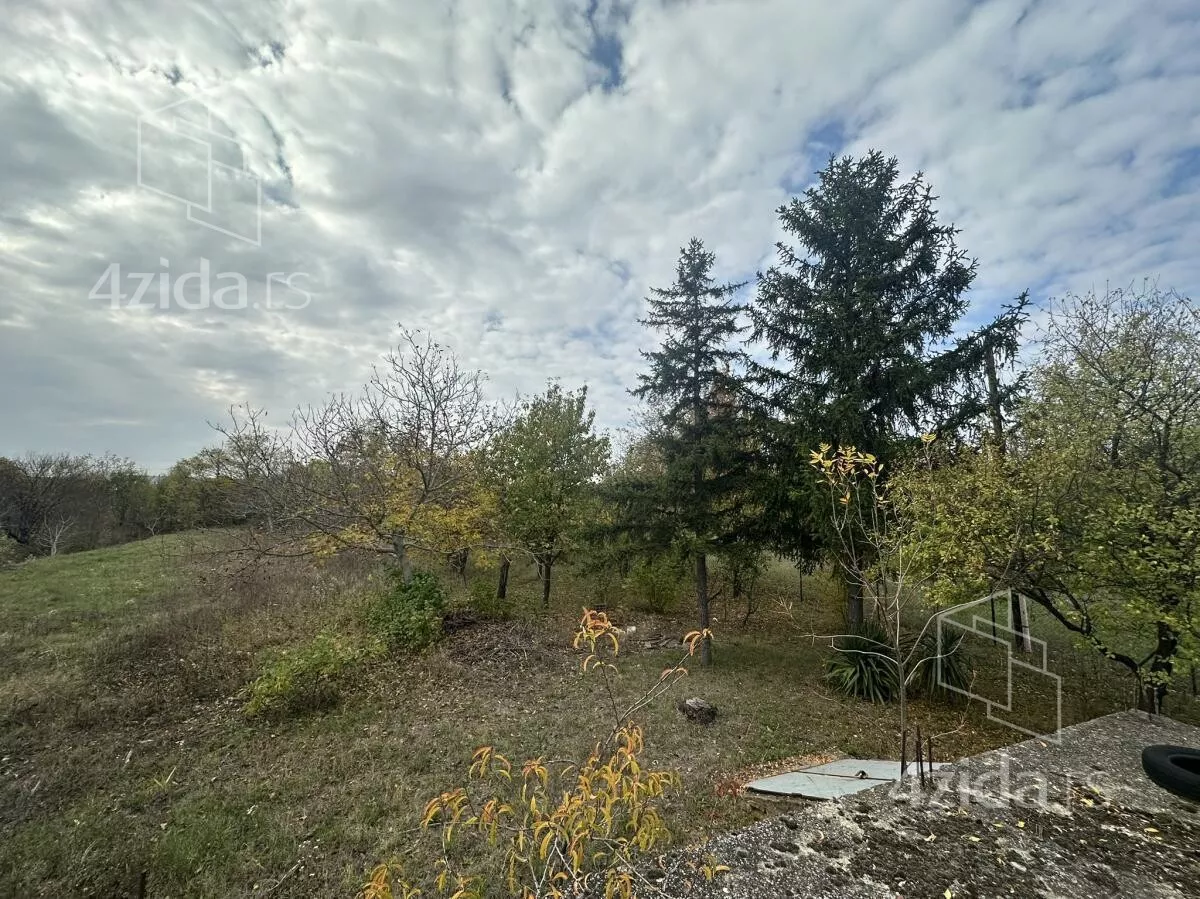 Plac | 4zida