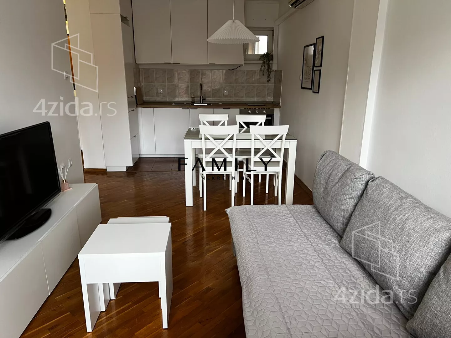 Jednoiposoban stan | 4zida