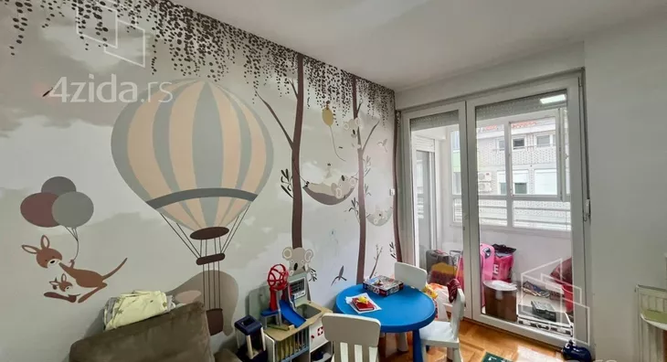 Četvorosoban stan | 4zida