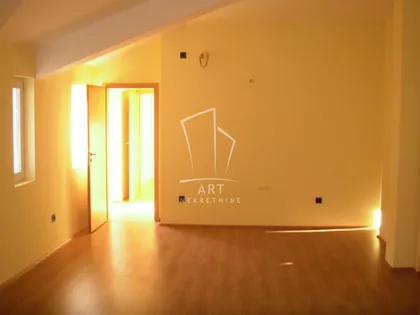 Zmaj Jovina | 4zida.rs