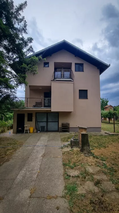 Beška | 4zida.rs