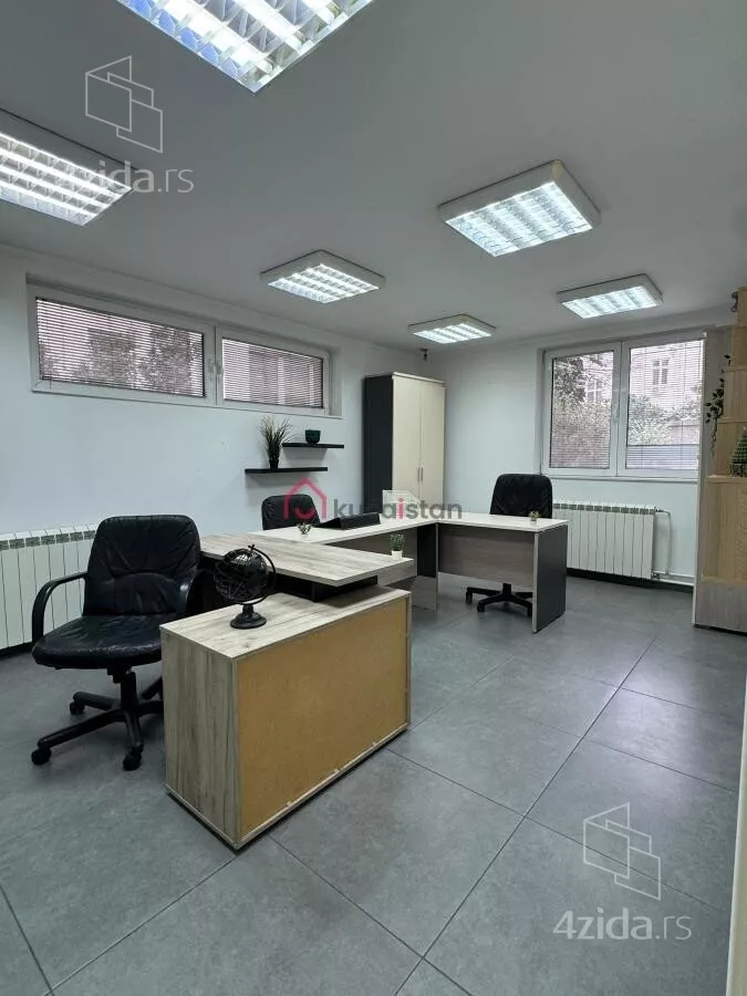 Poslovni prostor | 4zida