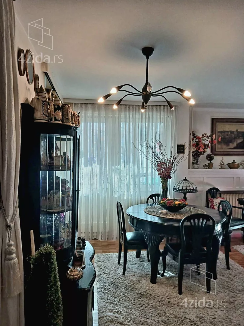 Dvoiposoban stan | 4zida