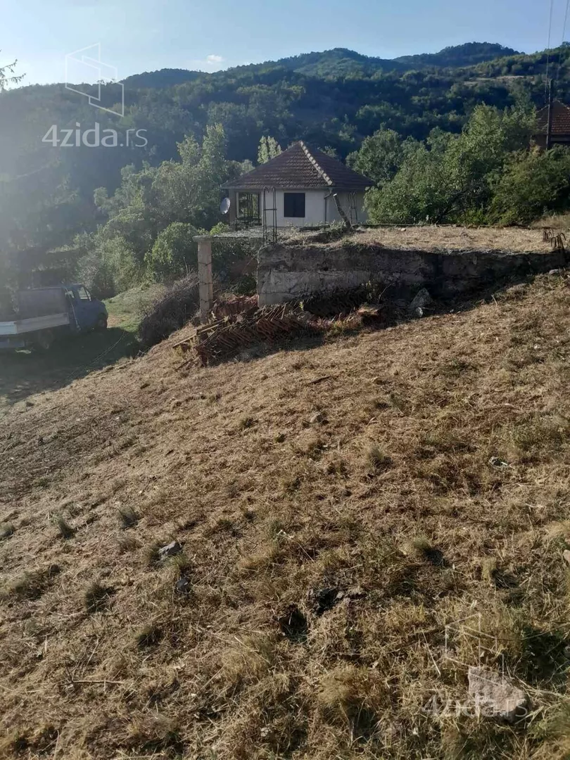 Građevinsko zemljište | 4zida
