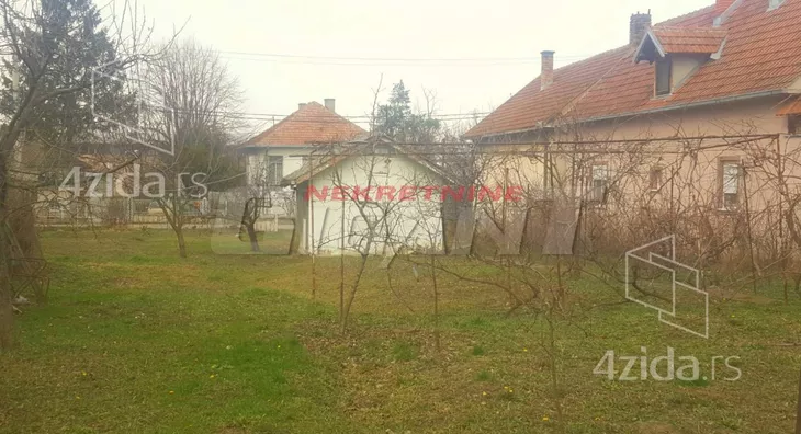 Plac | 4zida
