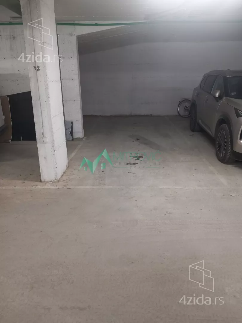 Garaža | 4zida
