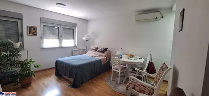 Hadži-Đerina | 4zida.rs