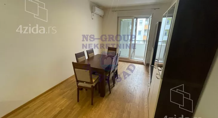 Četvoroiposoban stan | 4zida