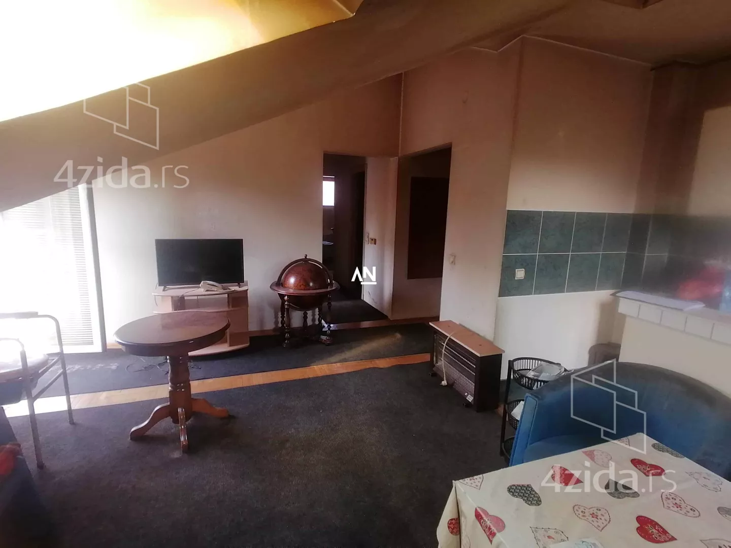 Dvoiposoban stan | 4zida