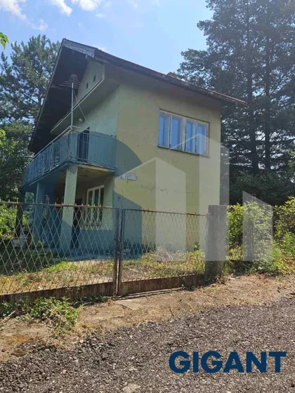 Malo Rujište 3. deo | 4zida.rs