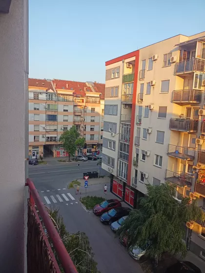 Tone Hadžića | 4zida.rs