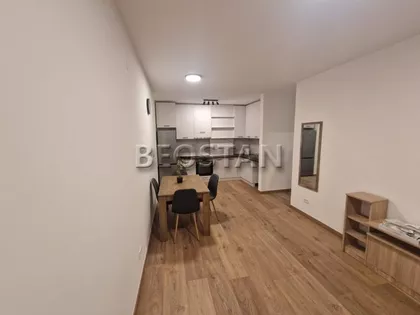 Cara Dusana | 4zida.rs