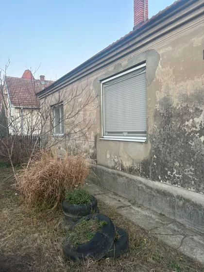 Hercegovačka 15 | 4zida.rs