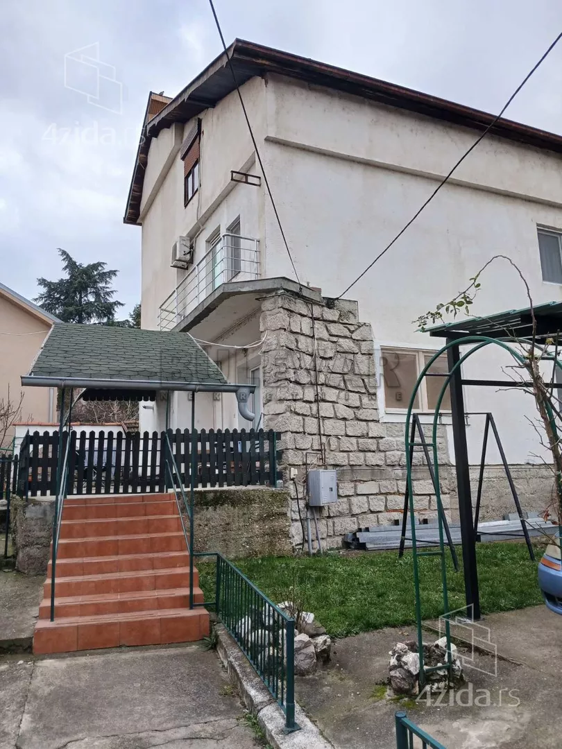 3-etažna kuća | 4zida