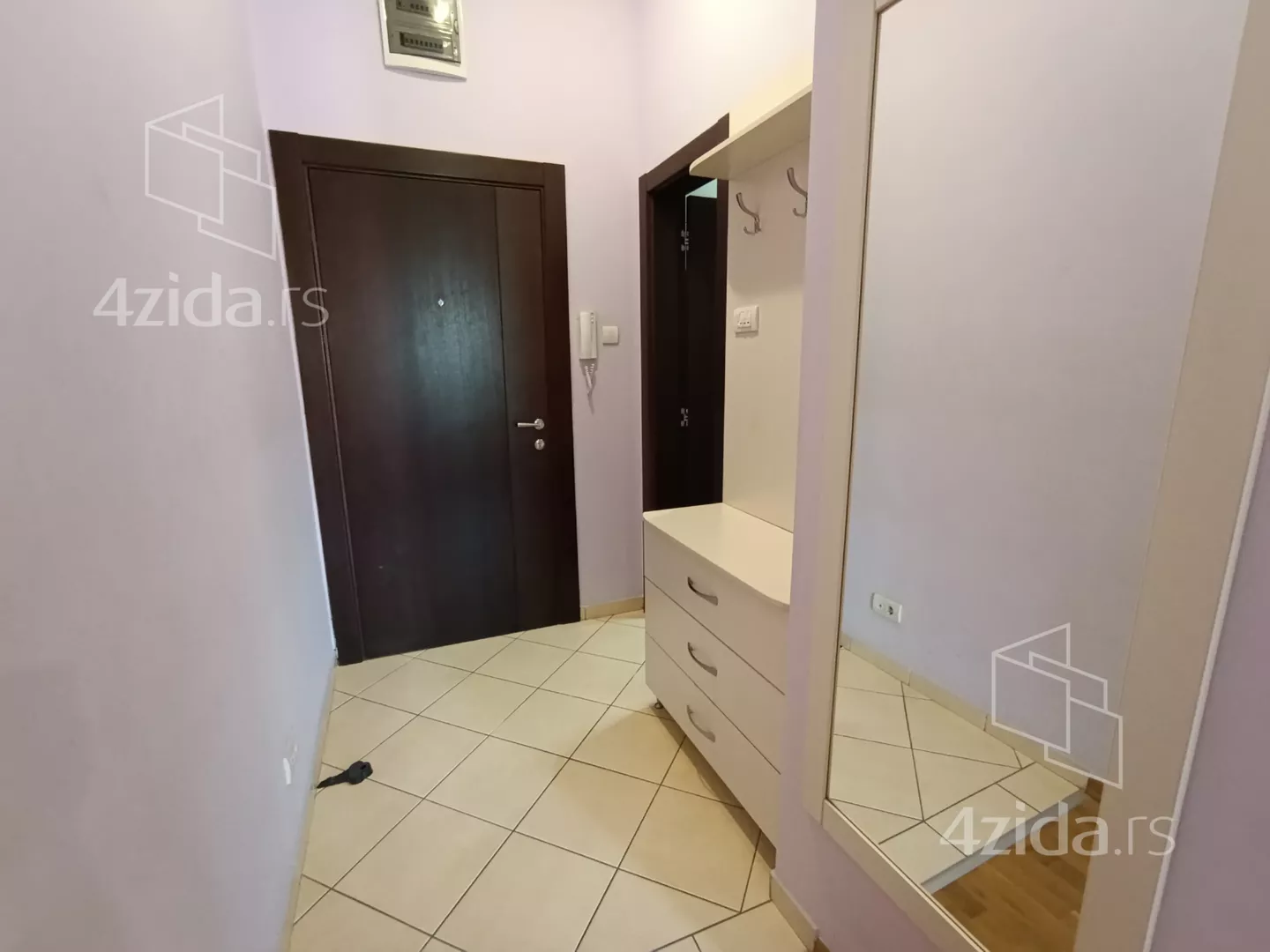 Garsonjera | 4zida