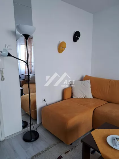 Bulevar Cara Lazara | 4zida.rs