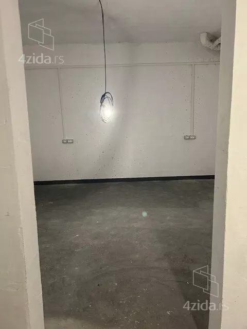 Lokal | 4zida