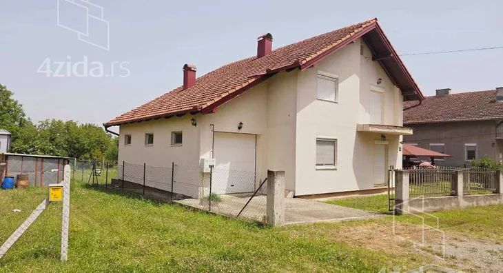 Kuća na prodaju, Petrovaradin, 245.000€, 225m² - stampaj