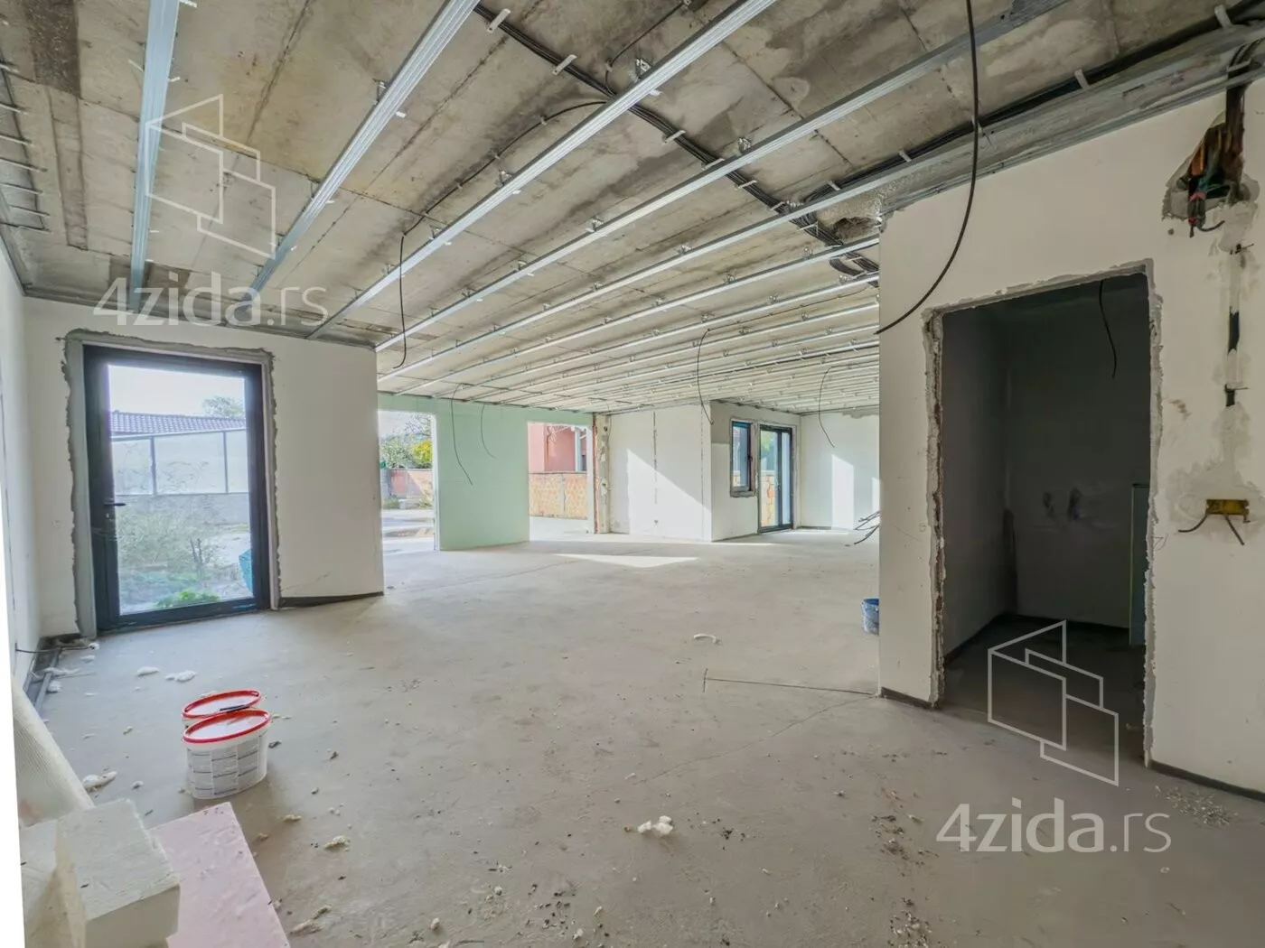 Poslovni prostor | 4zida
