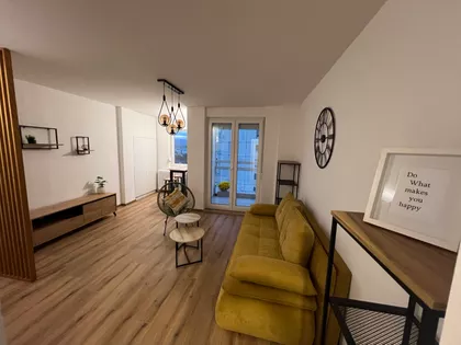 Bulevar Cara Lazara | 4zida.rs