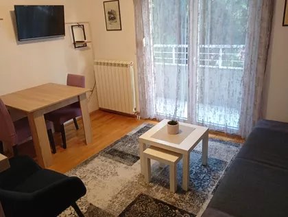 Petra Škundrića | 4zida.rs