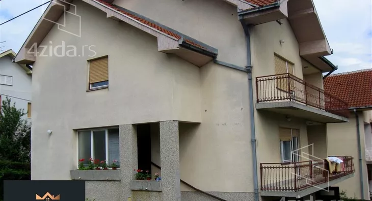 3-etažna kuća | 4zida