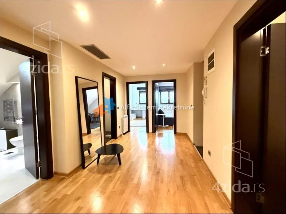 Petosoban stan | 4zida