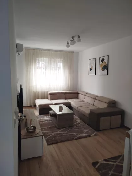 Orlovićeva 72 | 4zida.rs