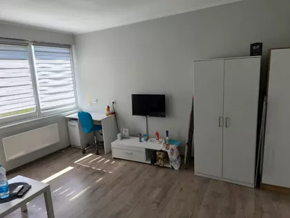 Sremska | 4zida.rs