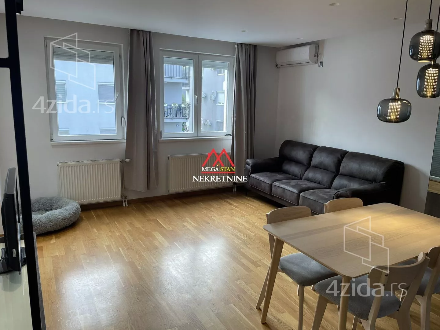 Troiposoban stan | 4zida