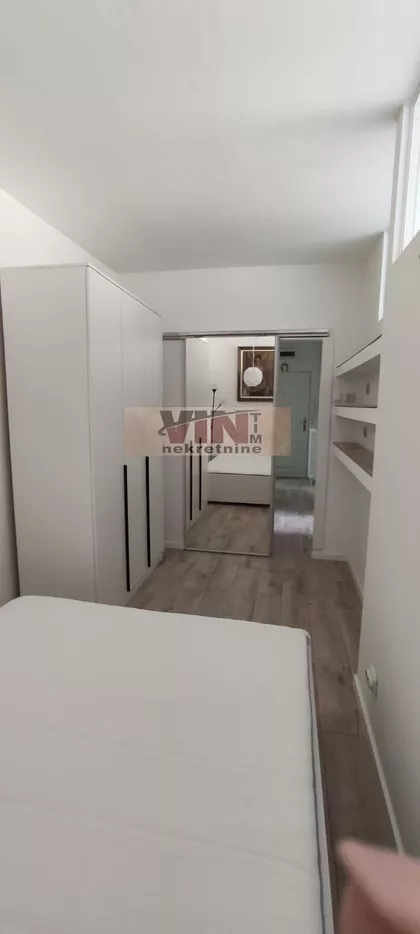 RADOVANA SIMICA CIGE | 4zida.rs