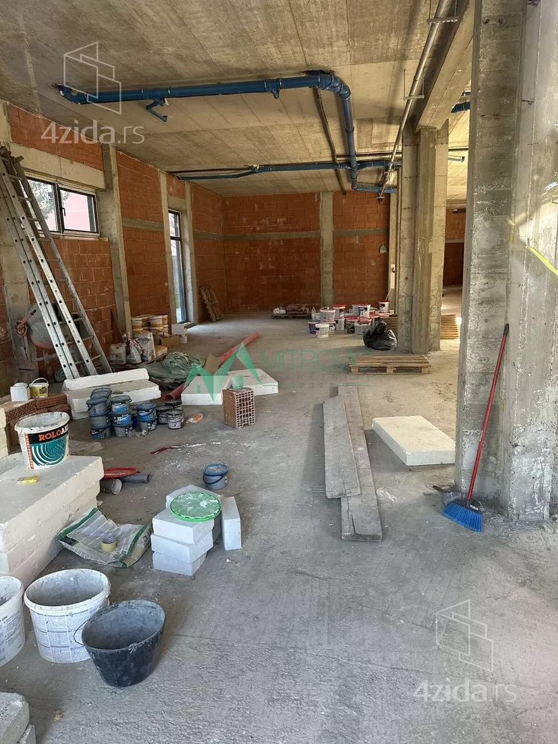 Poslovni prostor | 4zida