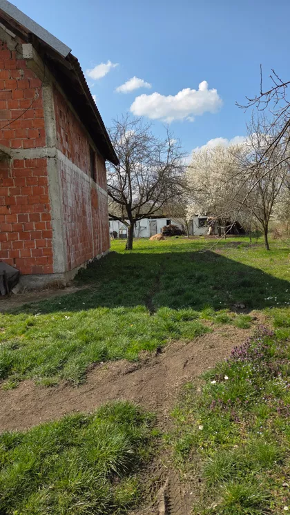 Okolne lokacije | 4zida.rs