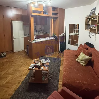 Valentina Vodnika | 4zida.rs