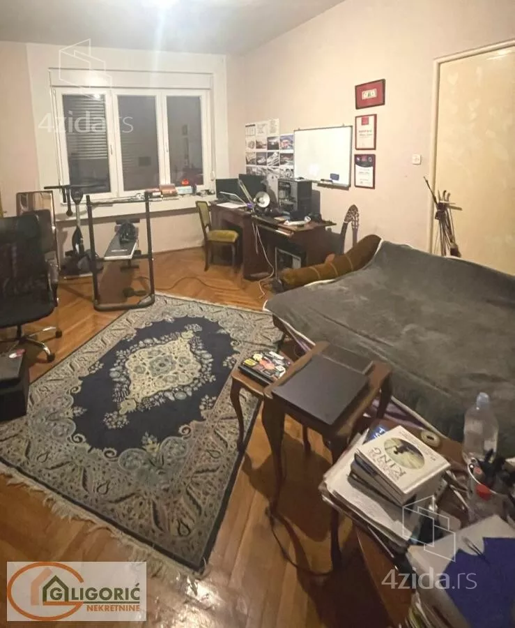 Troiposoban stan | 4zida