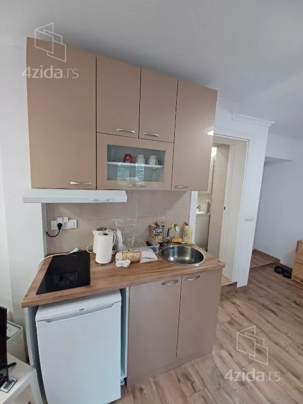 Garsonjera | 4zida