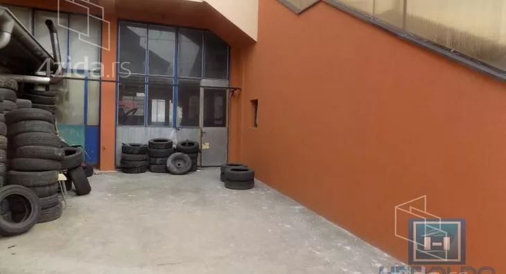 Poslovni prostor | 4zida