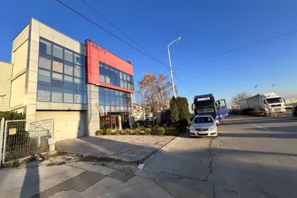 Gruje A. Kostadinovića 8 | 4zida.rs