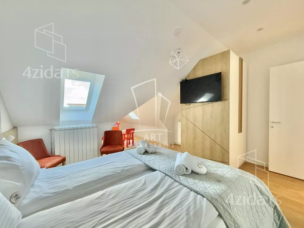 Četvoroiposoban stan | 4zida