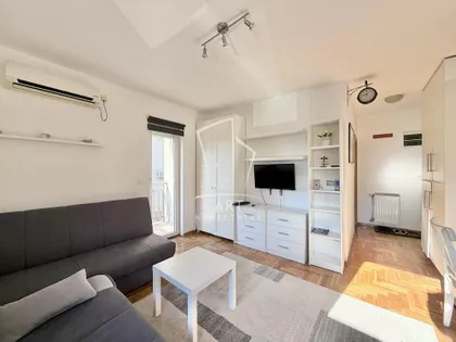 Miljana Miljanića | 4zida.rs