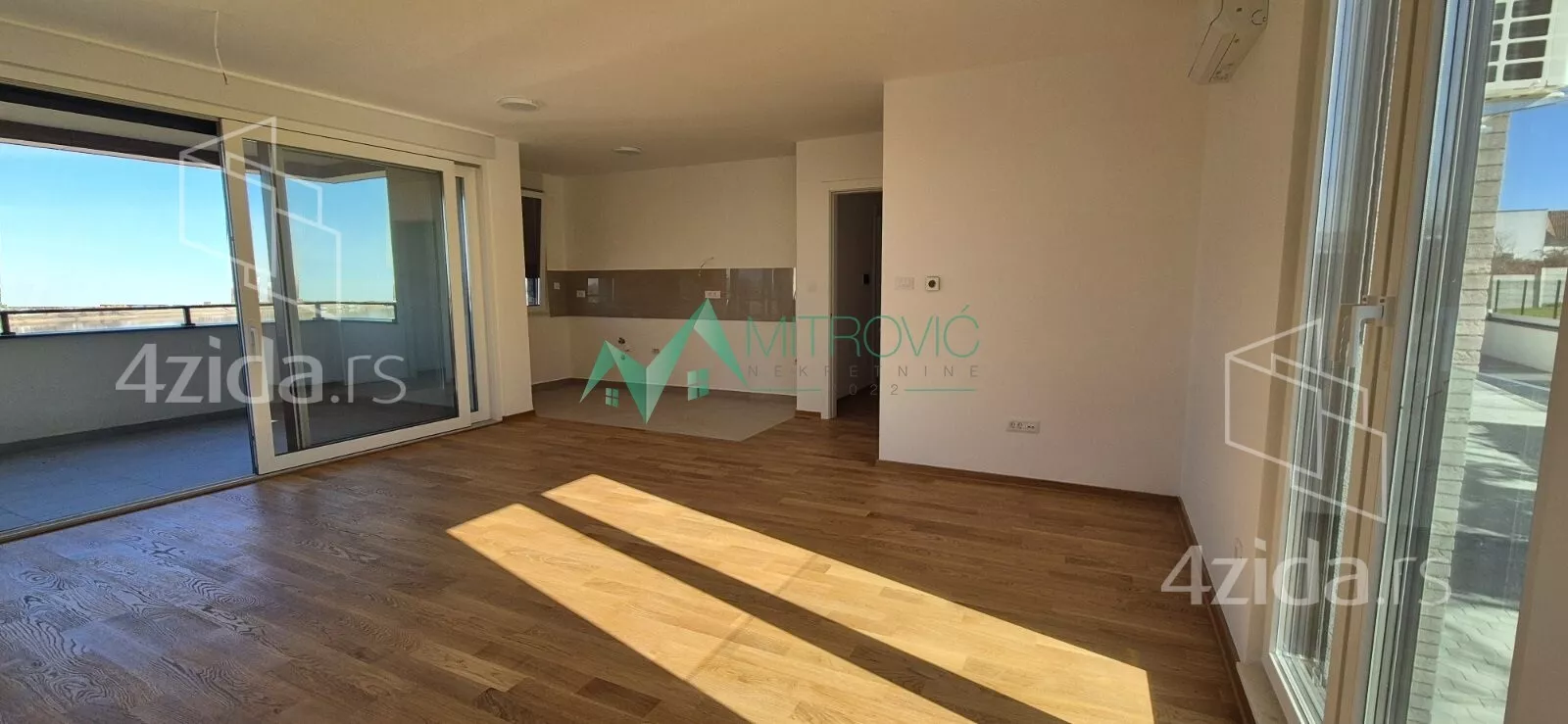 Troiposoban stan | 4zida