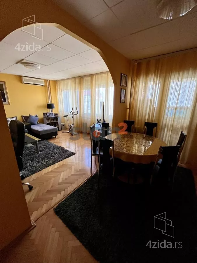 Dvoiposoban stan | 4zida