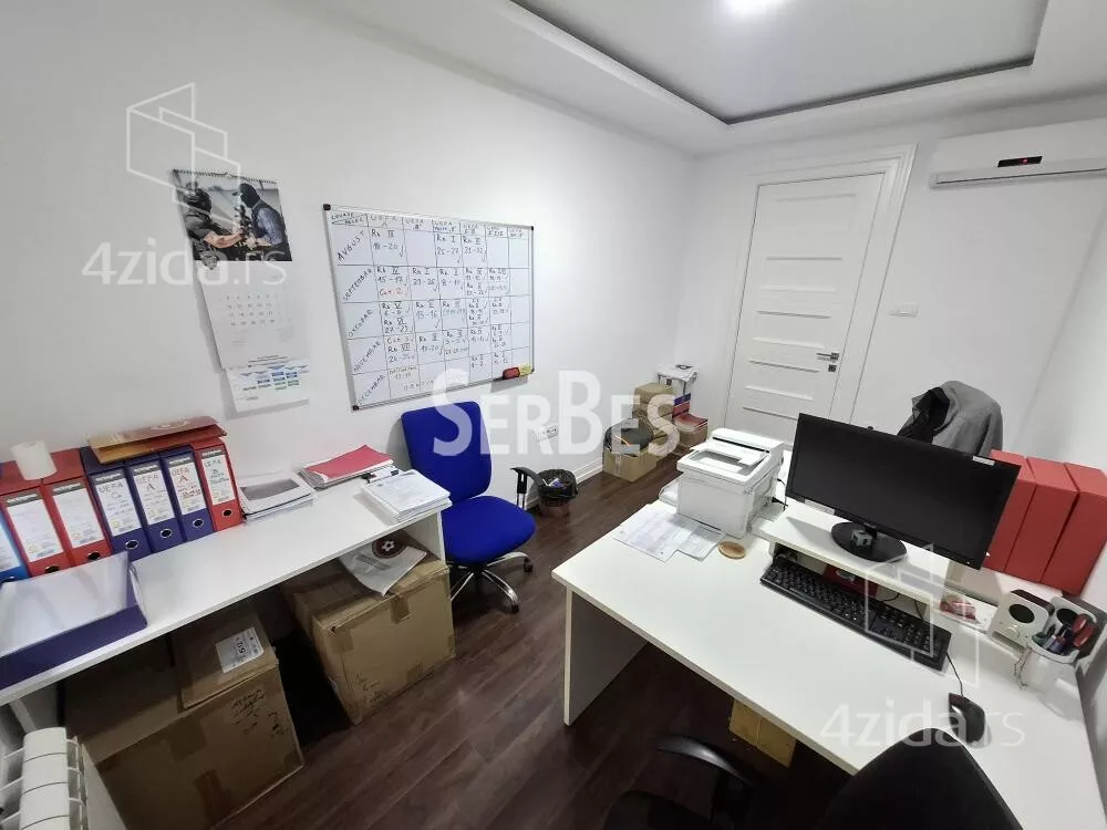 Petosoban stan | 4zida