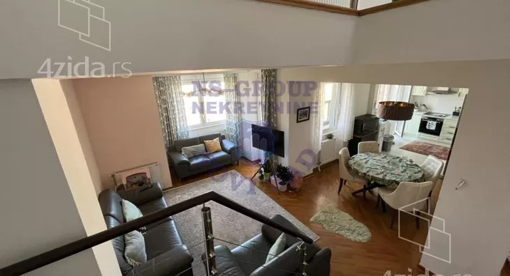 Četvoroiposoban stan | 4zida