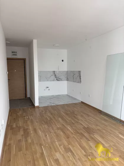 RUMENAČKI PUT | 4zida.rs