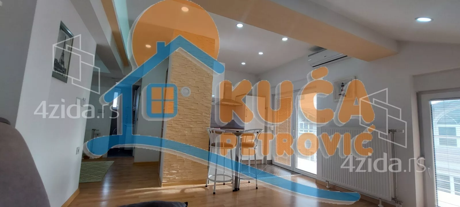 Jednoiposoban stan | 4zida