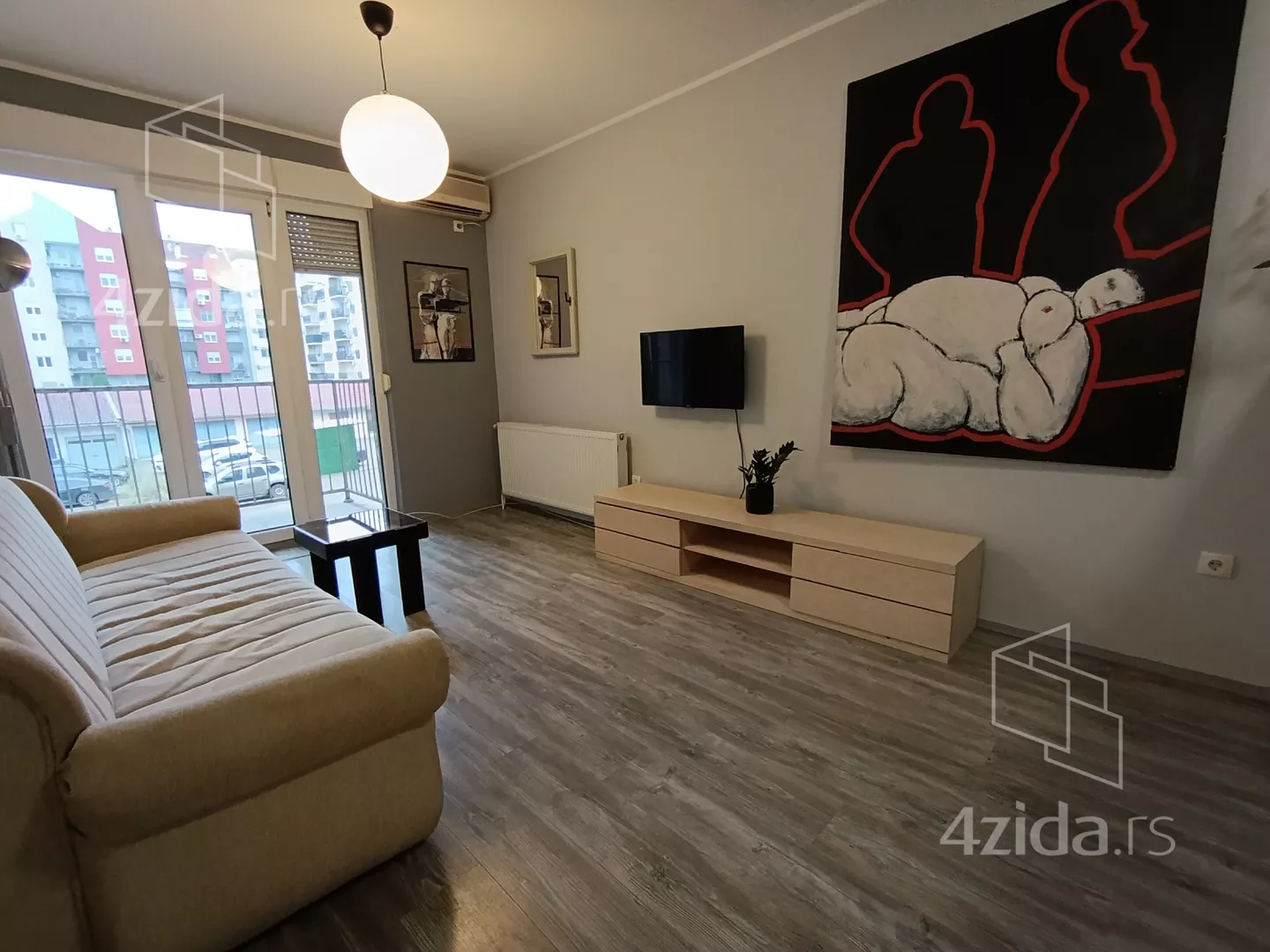 Jednoiposoban stan | 4zida