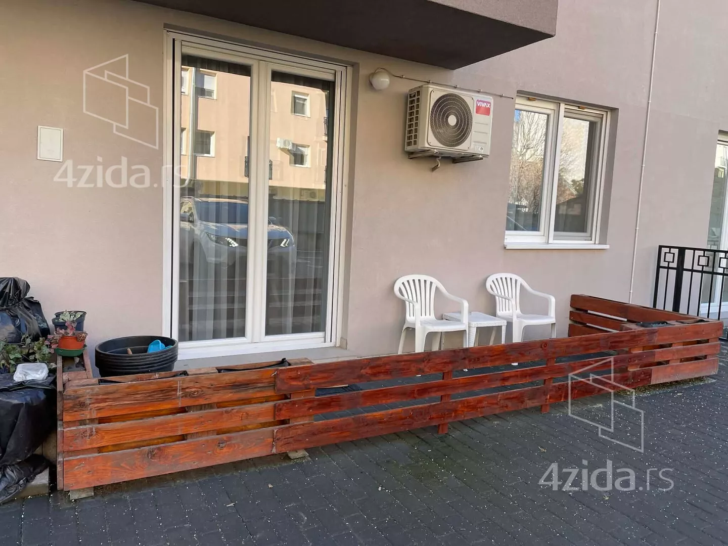 Jednoiposoban stan | 4zida